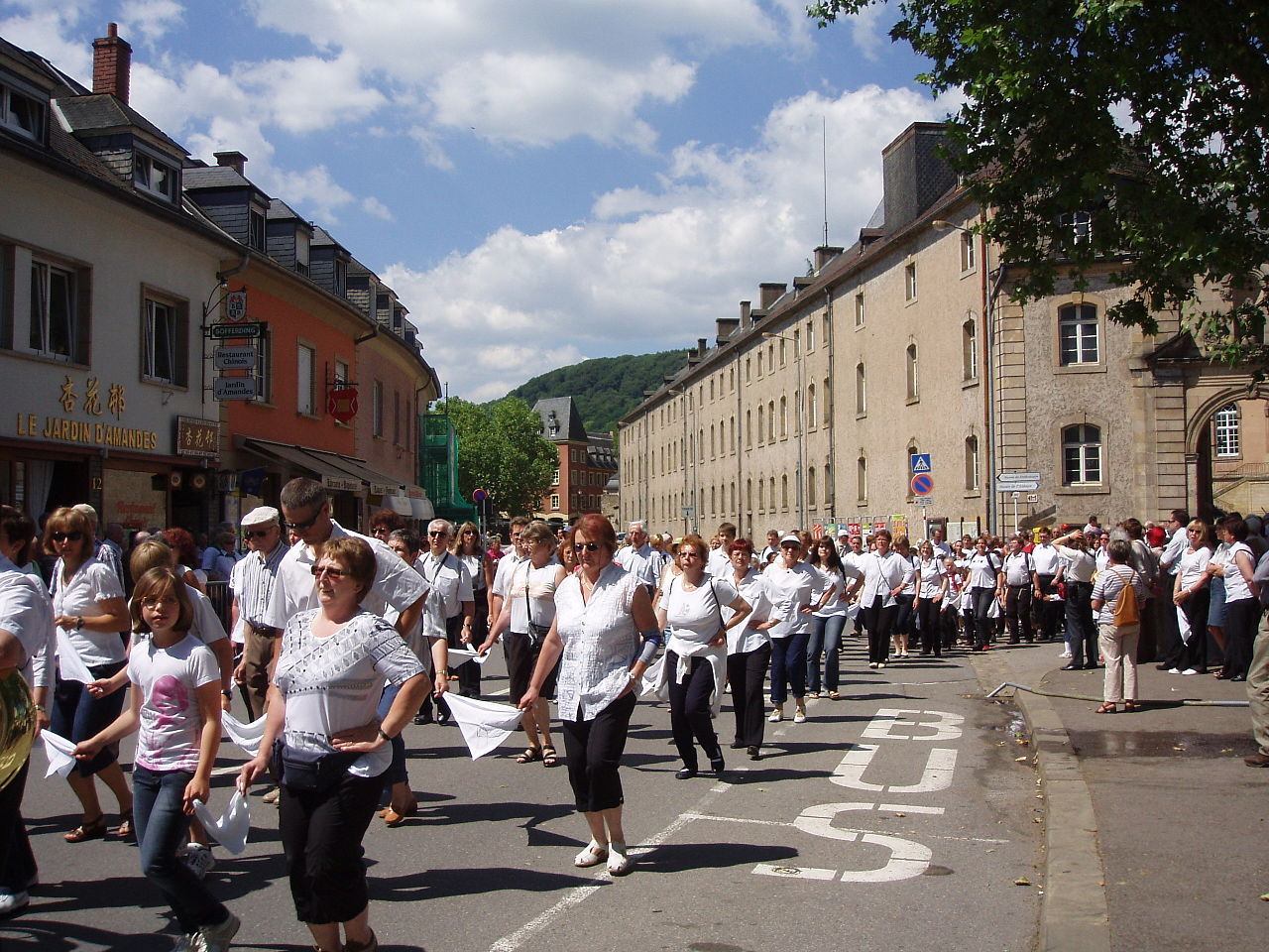 Des traditions luxembourgeoises qui « reculent au pas d’Echternach »